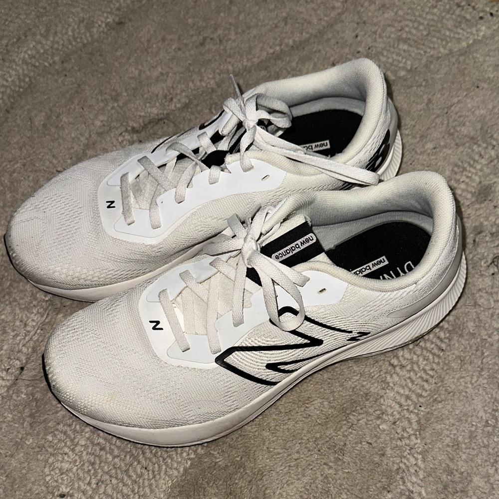 NEW BALANCE RUNNING SHOES - Picture 2 of 8
